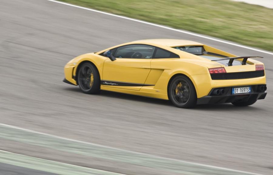  Lamborghini Gallardo LP570-4 Superleggera 2010 года  (фото 124 из 183)